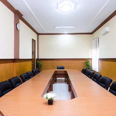 Urbanview Hotel Dedy Jaya Brebes Eksteriør billede