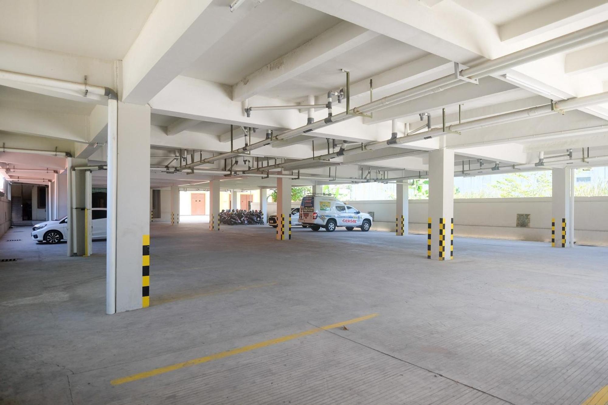 Urbanview Hotel Dedy Jaya Brebes Eksteriør billede