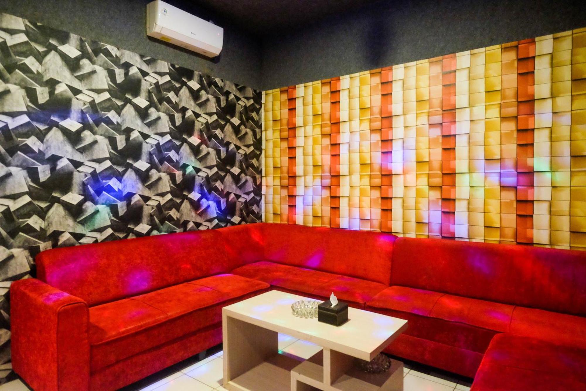 Urbanview Hotel Dedy Jaya Brebes Eksteriør billede