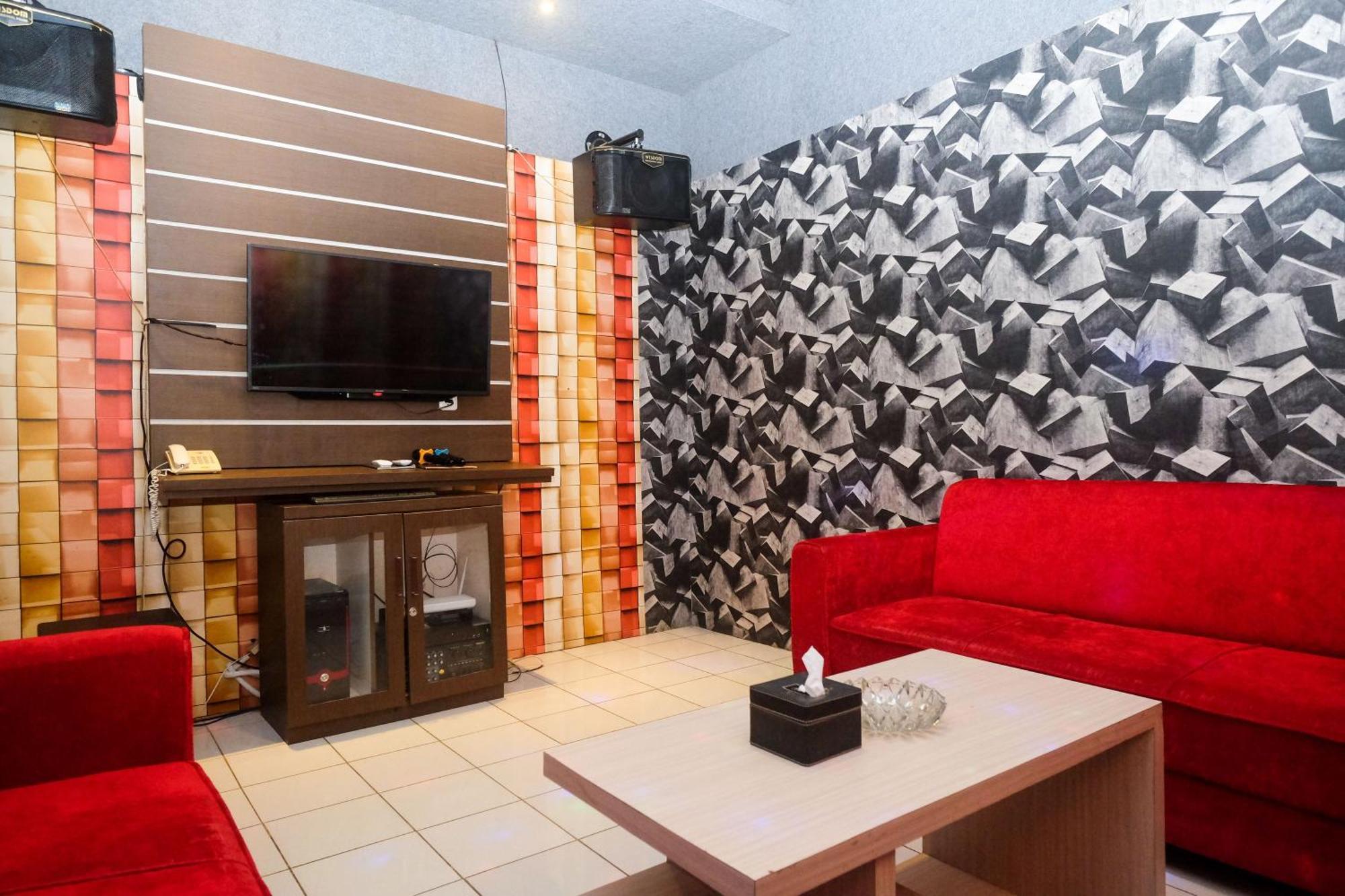 Urbanview Hotel Dedy Jaya Brebes Eksteriør billede